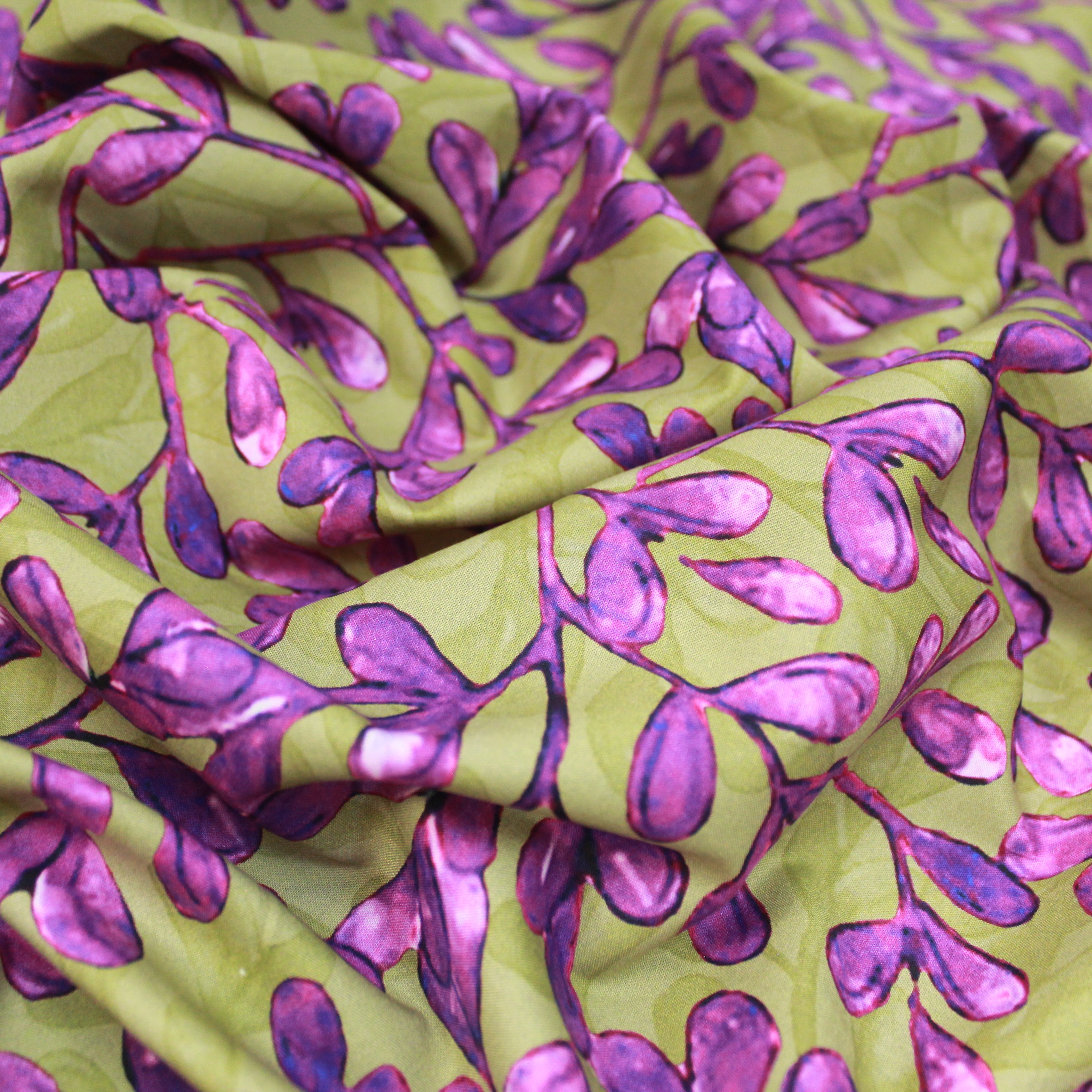 3 Metre Luxury Breathable Dressmaking Floral Cotton Lawn - 60" Lavender
